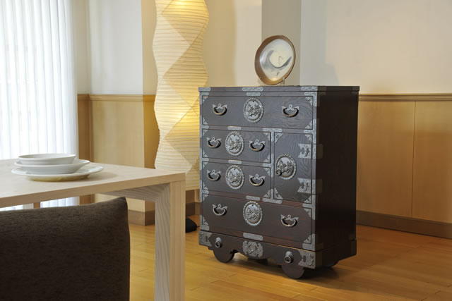 岩谷堂箪笥